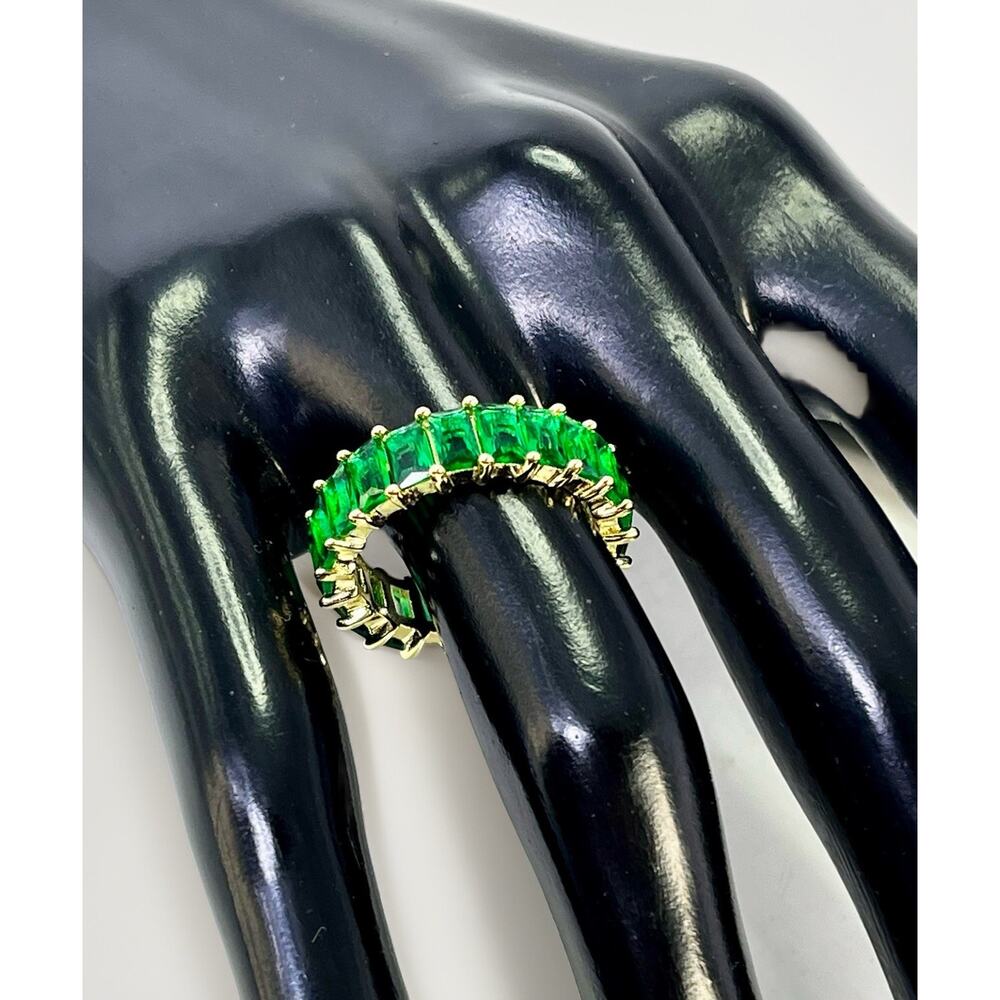 GOLD Over 925 STERLING SILVER Green EMERALD Princess Cut Eternity RING Size 7